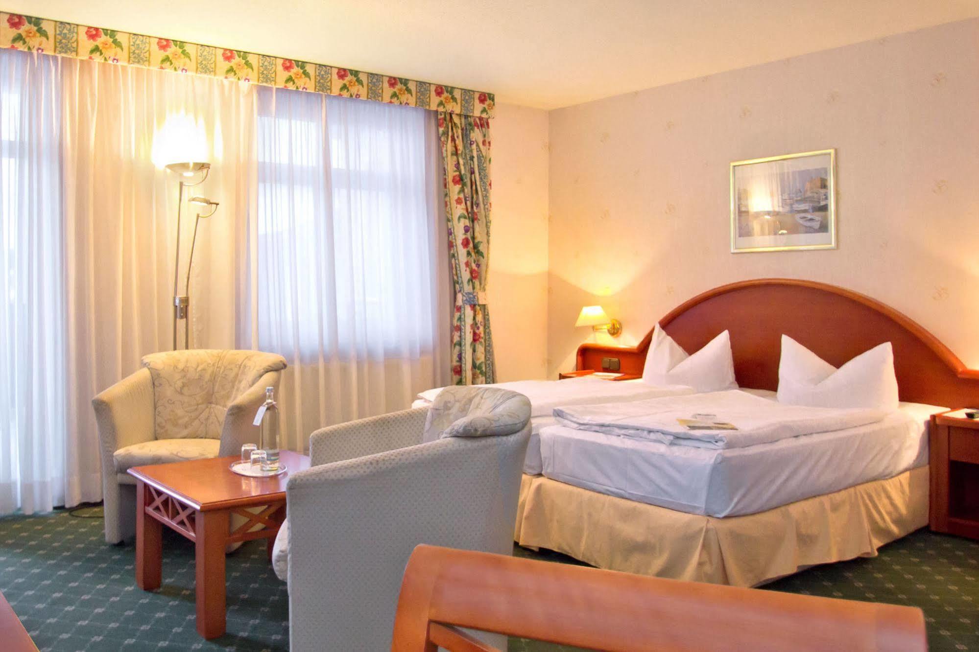 Seetelhotel Ostseehotel Ahlbeck Ahlbeck  Экстерьер фото