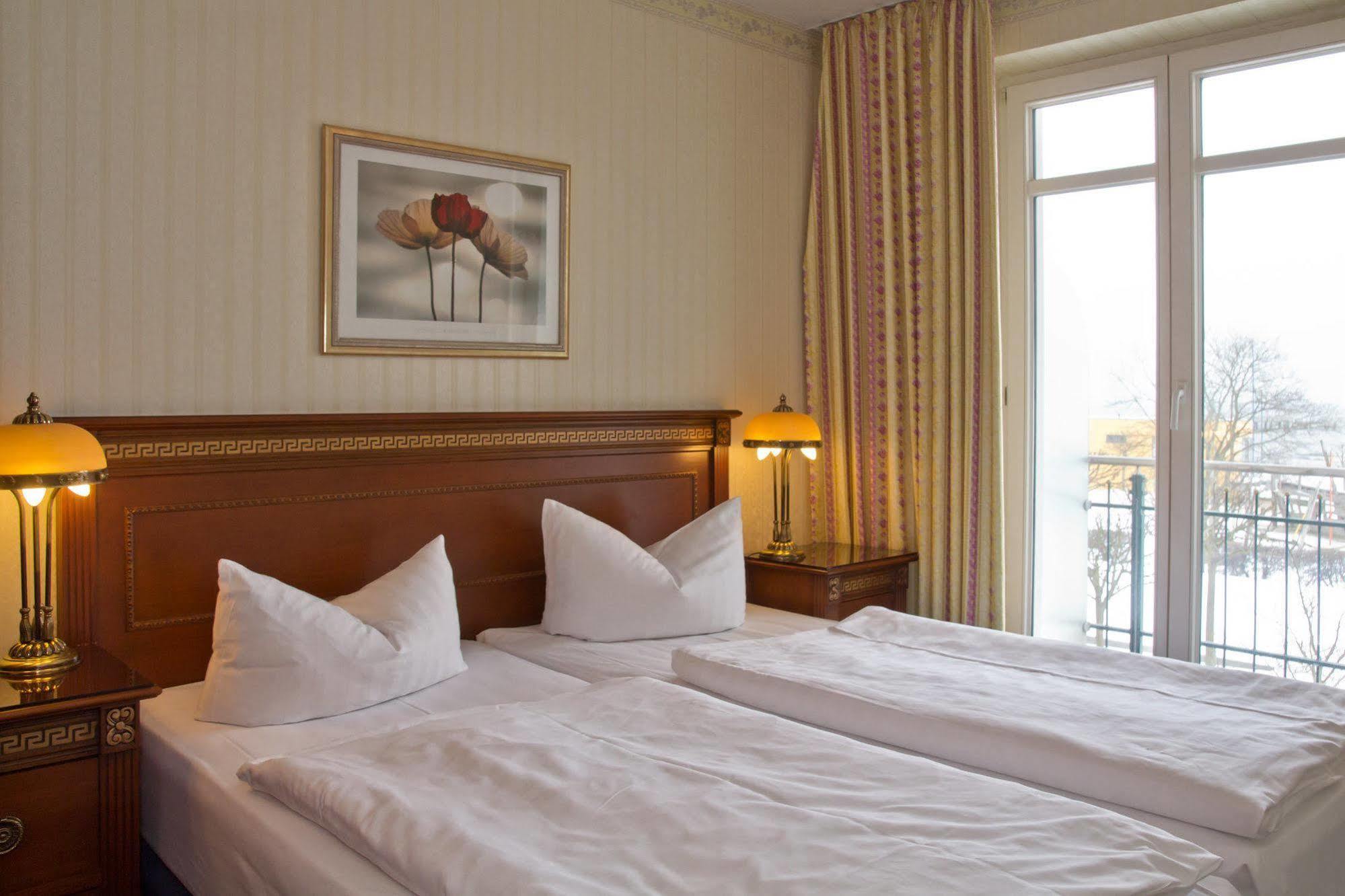 Seetelhotel Ostseehotel Ahlbeck Ahlbeck  Экстерьер фото